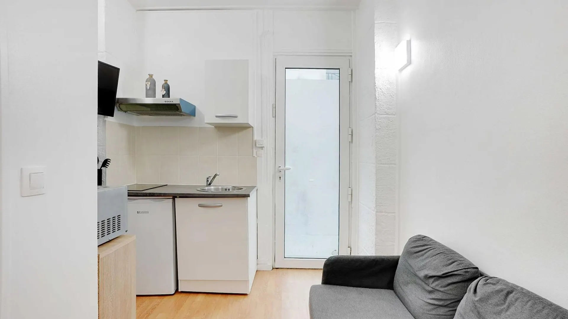 Souplex L 20 Minutes By Metro From Opera Garnier Apartment Paris